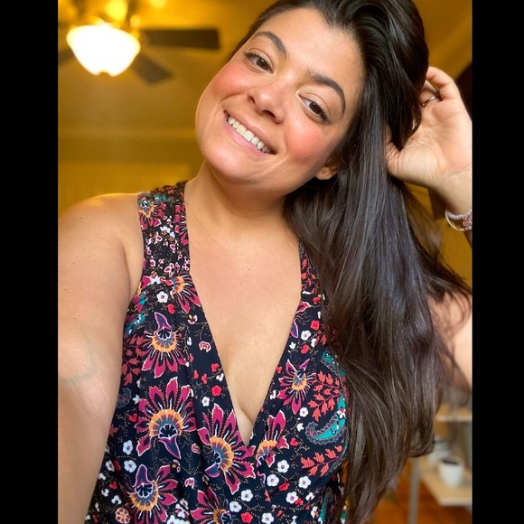 BCBGeneration - Black/Reds & Golds Floral Pattern - Picture 1 of 5